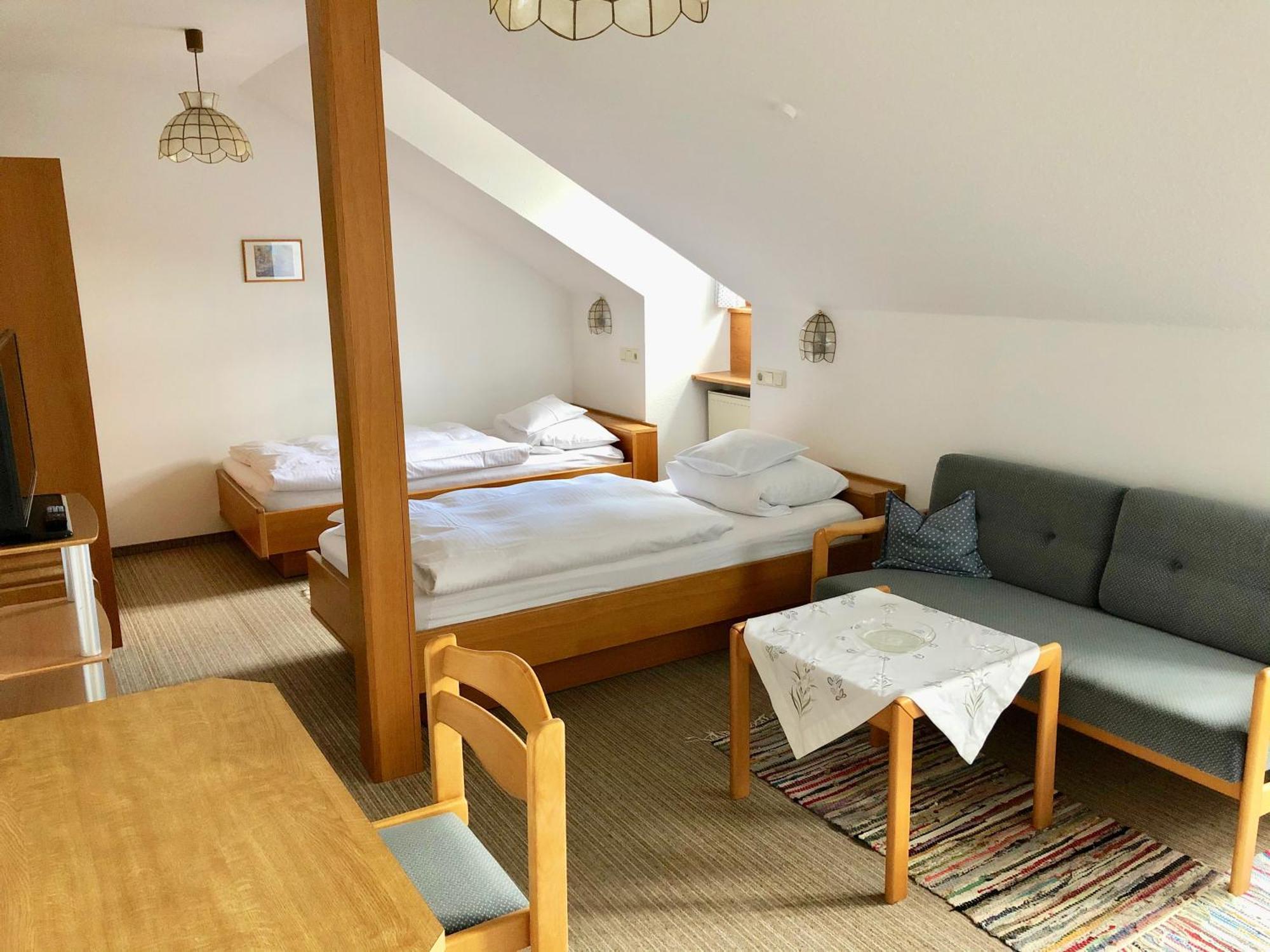 Pension Margaretenhof Bayerbach Eksteriør billede